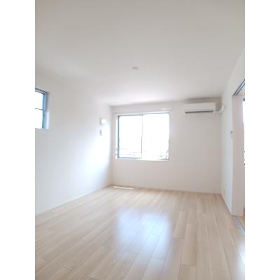 フルール　Ｂ 203【管理NO：1-026248602-02030】 ★家具家電は申し込み後に搬入します★の物件写真2