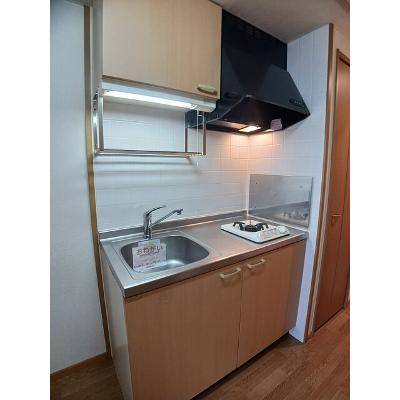 サンライズ 303【管理NO：1-012399601-03030】 ★家具家電は申し込み後に搬入します★の物件写真3