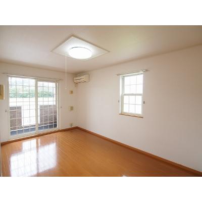 エスペランサ 101【管理NO：1-014098401-01010】 ★家具家電は申し込み後に搬入します★ ★2026年09月中旬入居可能★の物件写真2