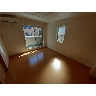 さくら 202【管理NO：1-018087201-02020】 ★家具家電は申し込み後に搬入します★の物件写真2