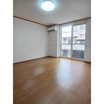 ホワイトアイ　Ａ 102【管理NO：1-012822501-01020】 ★家具家電は申し込み後に搬入します★の物件写真2