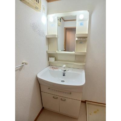 ホワイトアイ　Ａ 102【管理NO：1-012822501-01020】 ★家具家電は申し込み後に搬入します★の物件写真6