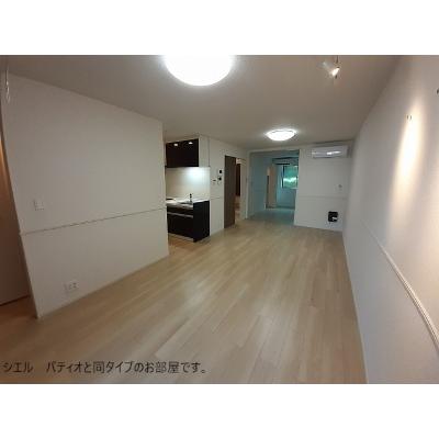 アニマルベース・ＭＩＴＡＫＡ 103【管理NO：1-028671801-01030】 ★家具家電は申し込み後に搬入します★ ★2027年02月上旬入居可能★の物件写真2
