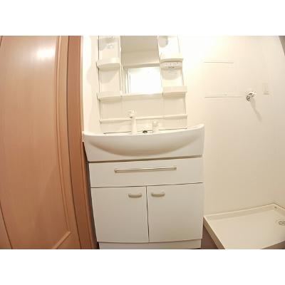 apartment 秋田県能代市能代町字赤沼１６番地２ 

↓地図はこちらから