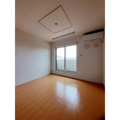 メゾンシュクレⅡ 202【管理NO：1-017251901-02020】 ★家具家電は申し込み後に搬入します★ ★2026年09月下旬入居可能★の物件写真2