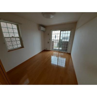 サンリット　Ⅰ 104【管理NO：1-013542401-01040】 ★家具家電は申し込み後に搬入します★ ★2026年09月中旬入居可能★の物件写真2