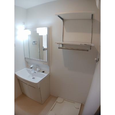 ハイウィローⅥ 203【管理NO：1-027935402-02030】 ★家具家電は申し込み後に搬入します★の物件写真6