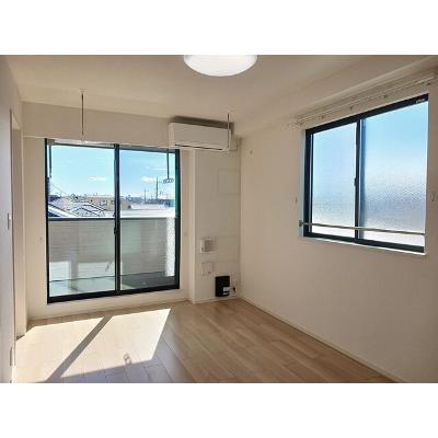 ルリアン 302【管理NO：1-028323901-03020】 ★家具家電は申し込み後に搬入します★の物件写真2