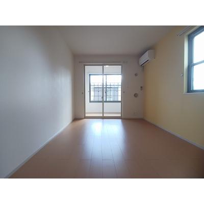 フレスクーラ蟻ヶ崎Ⅲ 101【管理NO：1-018401603-01010】 ★家具家電は申し込み後に搬入します★ ★2026年09月中旬入居可能★の物件写真2