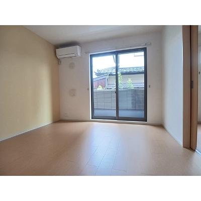 ＳＵＮＲＩＳＥ 103【管理NO：1-019101102-01030】 ★家具家電は申し込み後に搬入します★の物件写真2