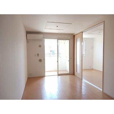 ユーフォリアⅠ 203【管理NO：1-018339601-02030】 ★家具家電は申し込み後に搬入します★ ★2026年09月中旬入居可能★の物件写真2