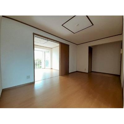 エーデル泉ヶ丘 102【管理NO：1-010532801-01020】 ★家具家電は申し込み後に搬入します 2026年09月中旬入居可能の物件写真2