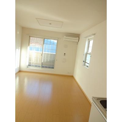 クレドール 202【管理NO：1-017036201-02020】 ★家具家電は申し込み後に搬入します★ ★2026年10月中旬入居可能★の物件写真2