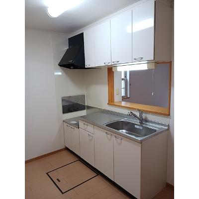 レステ　ベルグ 101【管理NO：1-014828901-01010】 ★家具家電は申し込み後に搬入します★の物件写真3