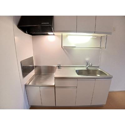 サフラン 201【管理NO：1-017729101-02010】 ★家具家電は申し込み後に搬入します★の物件写真3