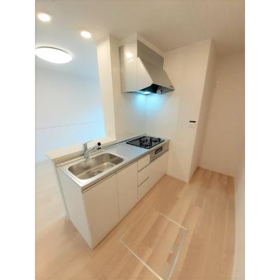 ラルーチェ 103【管理NO：1-026886501-01030】 ★家具家電は申し込み後に搬入します★の物件写真3