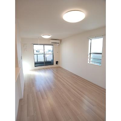パーチェ 201【管理NO：1-026569401-02010】 ★家具家電は申し込み後に搬入します★の物件写真2