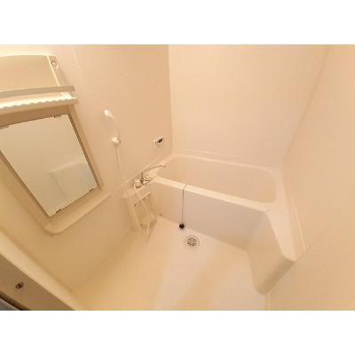 グランデ・ルミエール 101【管理NO：1-010641201-01010】 ★家具家電は申し込み後に搬入します★の物件写真4