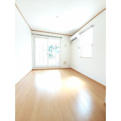 メゾンシミズＢ 201【管理NO：1-012123002-02010】 ★家具家電は申し込み後に搬入します★ ★2026年09月中旬入居可能★の物件写真2