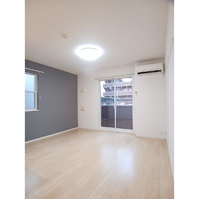 デーア 101【管理NO：1-022891701-01010】 ★家具家電は申し込み後に搬入します★の物件写真2