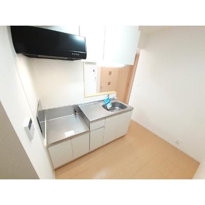 エスカーザ 202【管理NO：1-020246602-02020】 ★家具家電は申し込み後に搬入します★ ★2026年10月中旬入居可能★の物件写真3