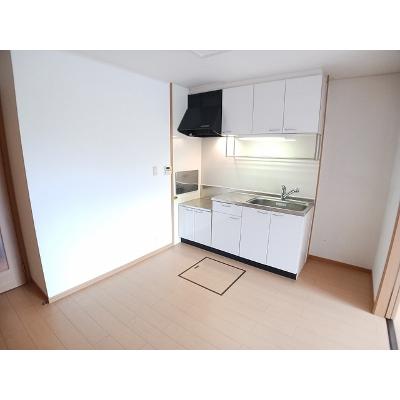 サニー・ハウス 103【管理NO：1-014875601-01030】 ★家具家電は申し込み後に搬入します★の物件写真3