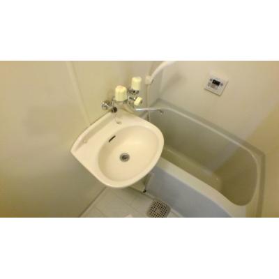 アクロス 501【管理NO：1-007886701-05010】 ★家具家電は申し込み後に搬入します★ ★2026年09月中旬入居可能★の物件写真6