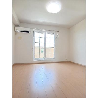 サニーコート尾畑Ⅱ 205【管理NO：1-016624501-02050】 ★家具家電は申し込み後に搬入します★の物件写真2