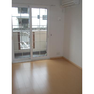 メゾン・ジェルメⅡ 103【管理NO：1-015804502-01030】 ★家具家電は申し込み後に搬入します★の物件写真2