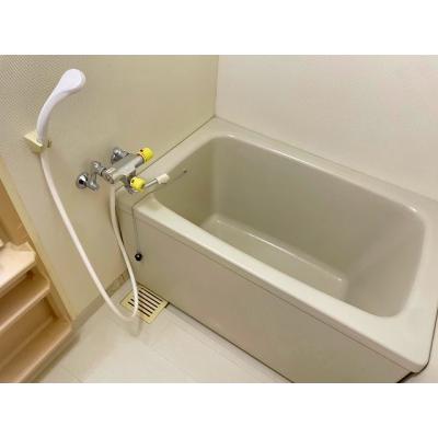 エールマンスリー幟町　壱番館（2-4）　【★無料WI-FI標準装備（無制限）★、28㎡、角部屋、セミダブル、３２型TV、宅配ＢＯＸ】の物件写真6