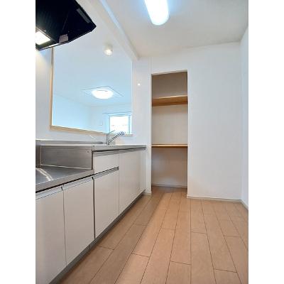 クレシア 202【管理NO：1-017285301-02020】 ★家具家電は申し込み後に搬入します★の物件写真3