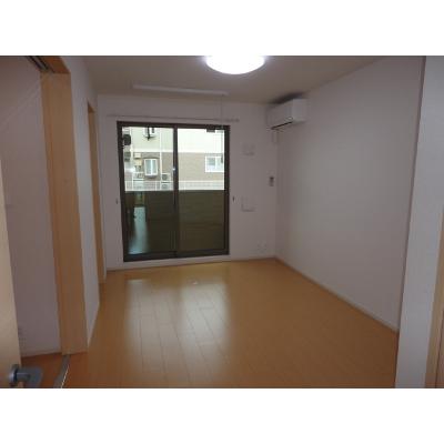 カーサ　セレーノ 102【管理NO：1-020846001-01020】 ★家具家電は申し込み後に搬入します★ ★2026年09月中旬入居可能★の物件写真2