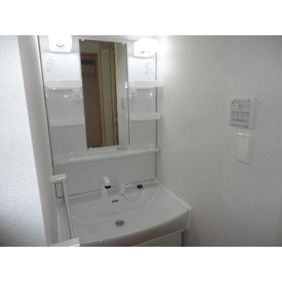 カーサ　セレーノ 102【管理NO：1-020846001-01020】 ★家具家電は申し込み後に搬入します★ ★2026年09月中旬入居可能★の物件写真6