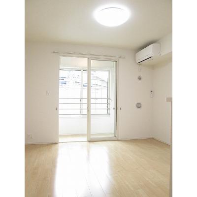 モダニスタ　Ｂ 204【管理NO：1-021671601-02040】 ★家具家電は申し込み後に搬入します★の物件写真2