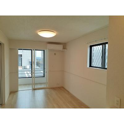 ラークヒルズ弐番館 101【管理NO：1-026250702-01010】 ★家具家電は申し込み後に搬入します★ ★2026年08月中旬入居可能★の物件写真2