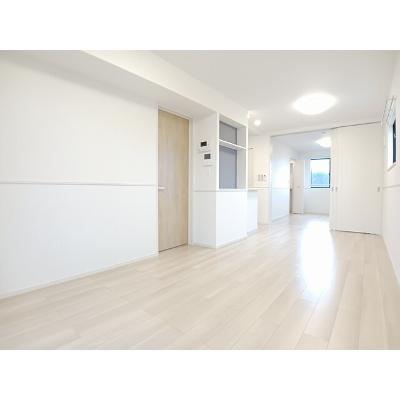 カミーノ　アムレト　Ⅲ 203【管理NO：1-027978203-02030】 ★家具家電は申し込み後に搬入します★の物件写真2