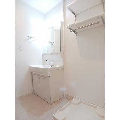 カミーノ　アムレト　Ⅲ 203【管理NO：1-027978203-02030】 ★家具家電は申し込み後に搬入します★の物件写真6