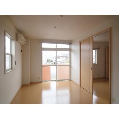 ニューシティ木村 201【管理NO：1-004192101-02010】 ★家具家電は申し込み後に搬入します★ ★2026年09月中旬入居可能★の物件写真2