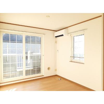 フローラⅡ 202【管理NO：1-011603302-02020】 ★家具家電は申し込み後に搬入します★ ★2026年09月中旬入居可能★の物件写真2