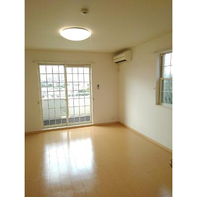 アライブ　Ａ 102【管理NO：1-015912801-01020】 ★家具家電は申し込み後に搬入します 2026年08月下旬入居可能の物件写真2