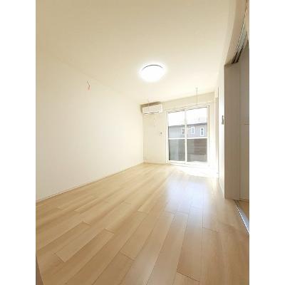 ソレイヤード 103【管理NO：1-026231701-01030】 ★家具家電は申し込み後に搬入します★の物件写真2