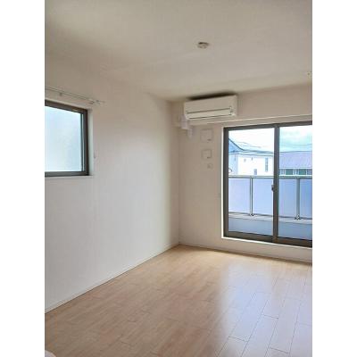 エトワール 206【管理NO：1-024347901-02050】 ★家具家電は申し込み後に搬入します★ ★2026年09月中旬入居可能★の物件写真2