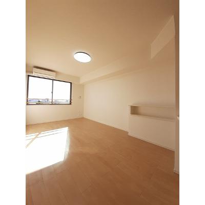 メゾン・ド・ロワイヤル　フジ 303【管理NO：1-024064601-03030】 ★家具家電は申し込み後に搬入します 2026年09月下旬入居可能の物件写真2