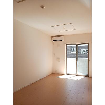 グランドライフ 102【管理NO：1-017848901-01020】 ★家具家電は申し込み後に搬入します★の物件写真2