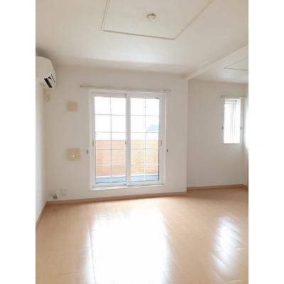 レジダンス　ノーブルⅡ 202【管理NO：1-016440802-02020】 ★家具家電は申し込み後に搬入します★ ★2026年09月中旬入居可能★の物件写真2