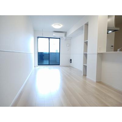 ロング　ボワ　シュド 102【管理NO：1-027707901-01020】 ★家具家電は申し込み後に搬入します★の物件写真2