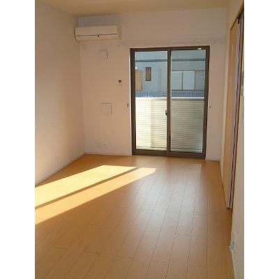 アルブル 205【管理NO：1-018344201-02040】 ★家具家電は申し込み後に搬入します★ ★2026年08月中旬入居可能★の物件写真2