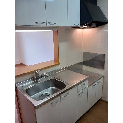 セレンディピティ 103【管理NO：1-014330101-01030】 ★家具家電は申し込み後に搬入します★の物件写真3