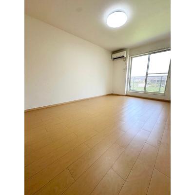 ルミエール　エイメイ 208【管理NO：1-016547001-02070】 ★家具家電は申し込み後に搬入します★の物件写真2