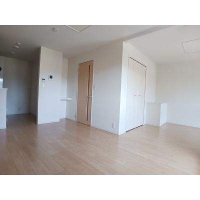 リジエール・ドゥ 202【管理NO：1-023123801-02020】 ★家具家電は申し込み後に搬入します★の物件写真2